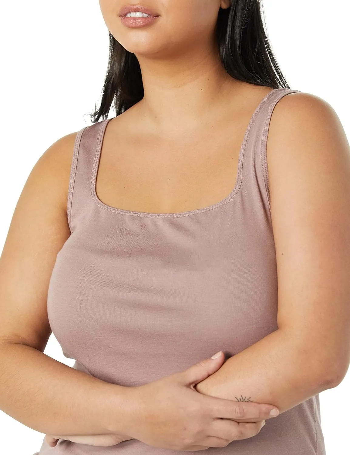 Amazon Essentials Women's Slim Fit Square Neck Tank, Pack of 2